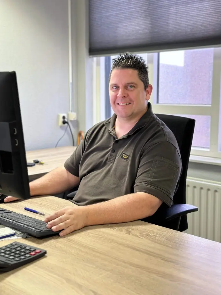 remie-hoeks - Van Haperen Dakbedekking